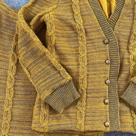 RARE Vintage Oscar de La Renta 1960’s knit cardigan skirt set - Picture 4 of 16